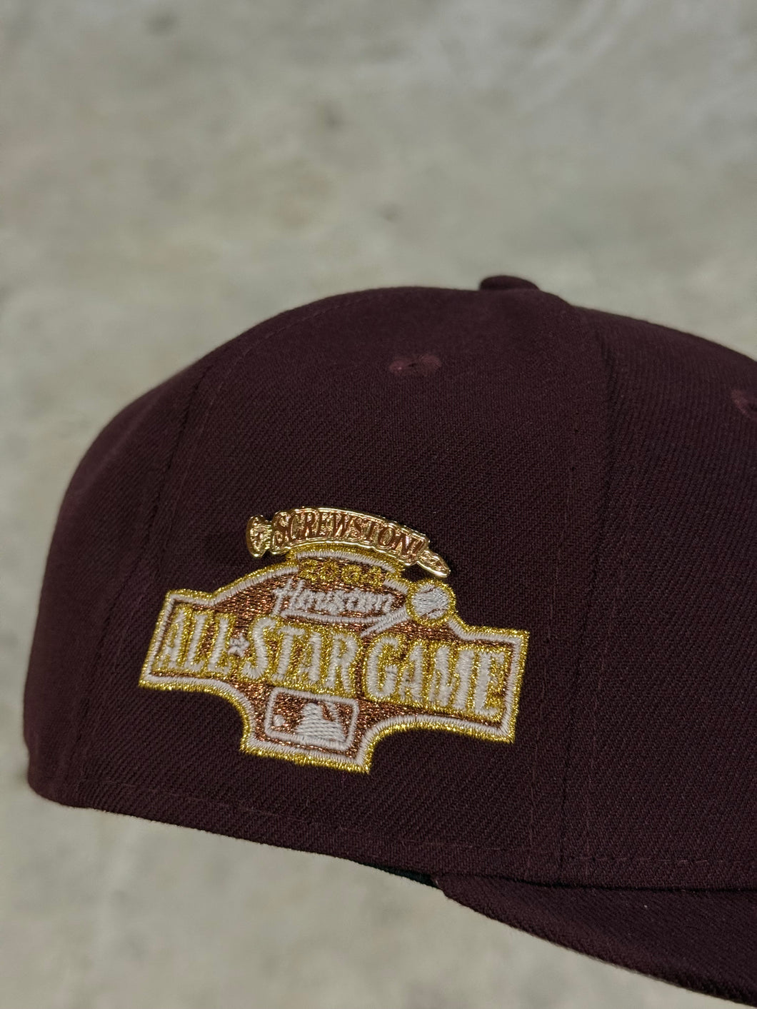 Gold/copper screwston